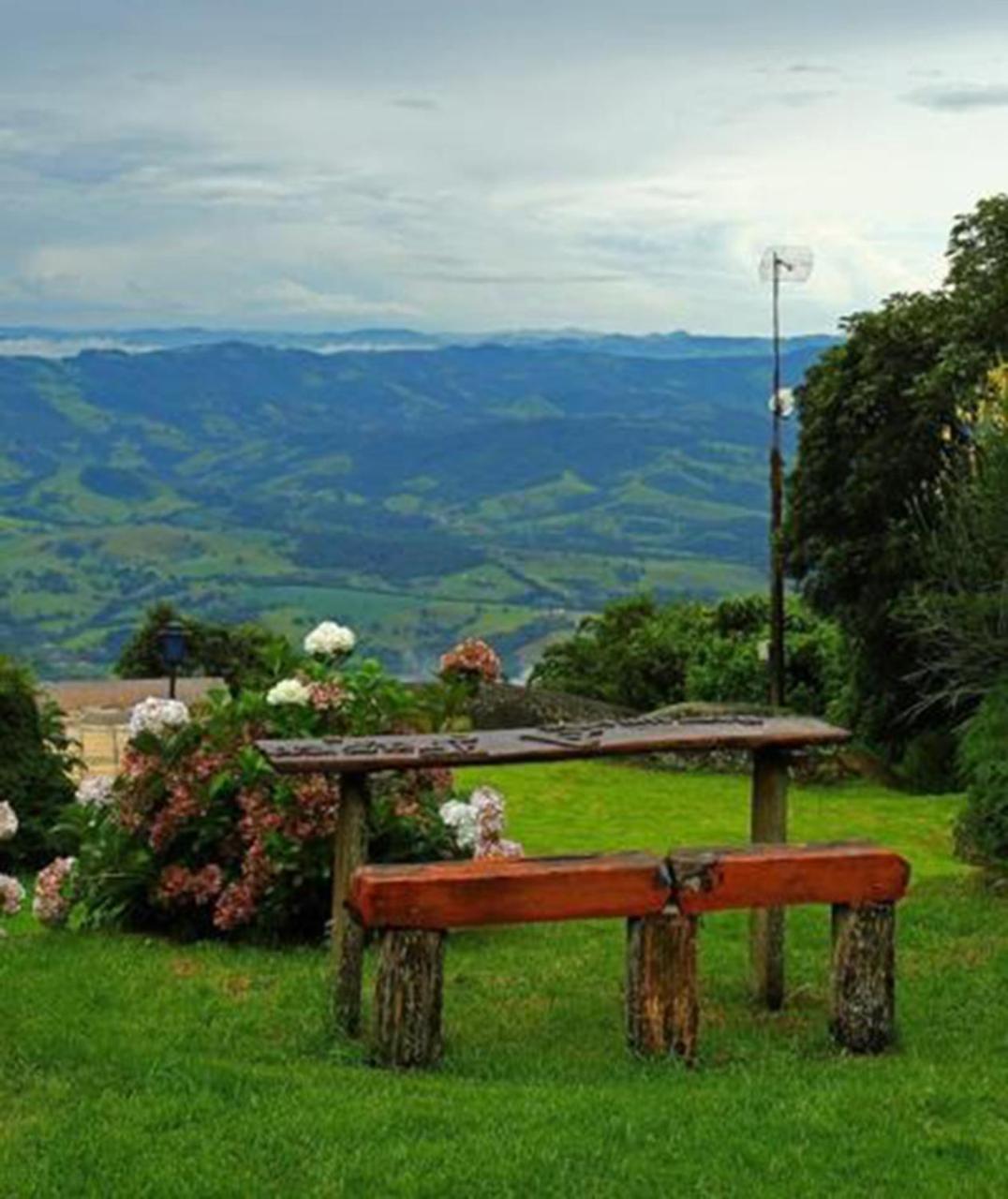 Pousada Ceu Da Mantiqueira Extrema Esterno foto